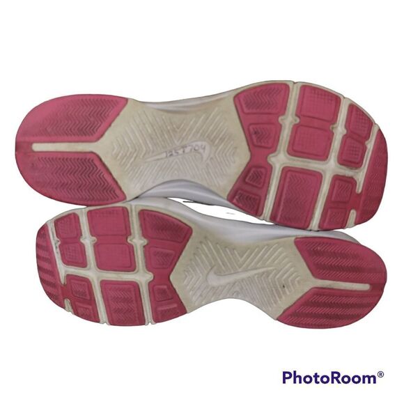Nike women's running sneakers size 8.5. - Picture 6 of 9